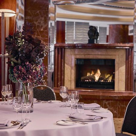 Park Hyatt Melbourne Hotell Eksteriør bilde The fireplace in the restaurant