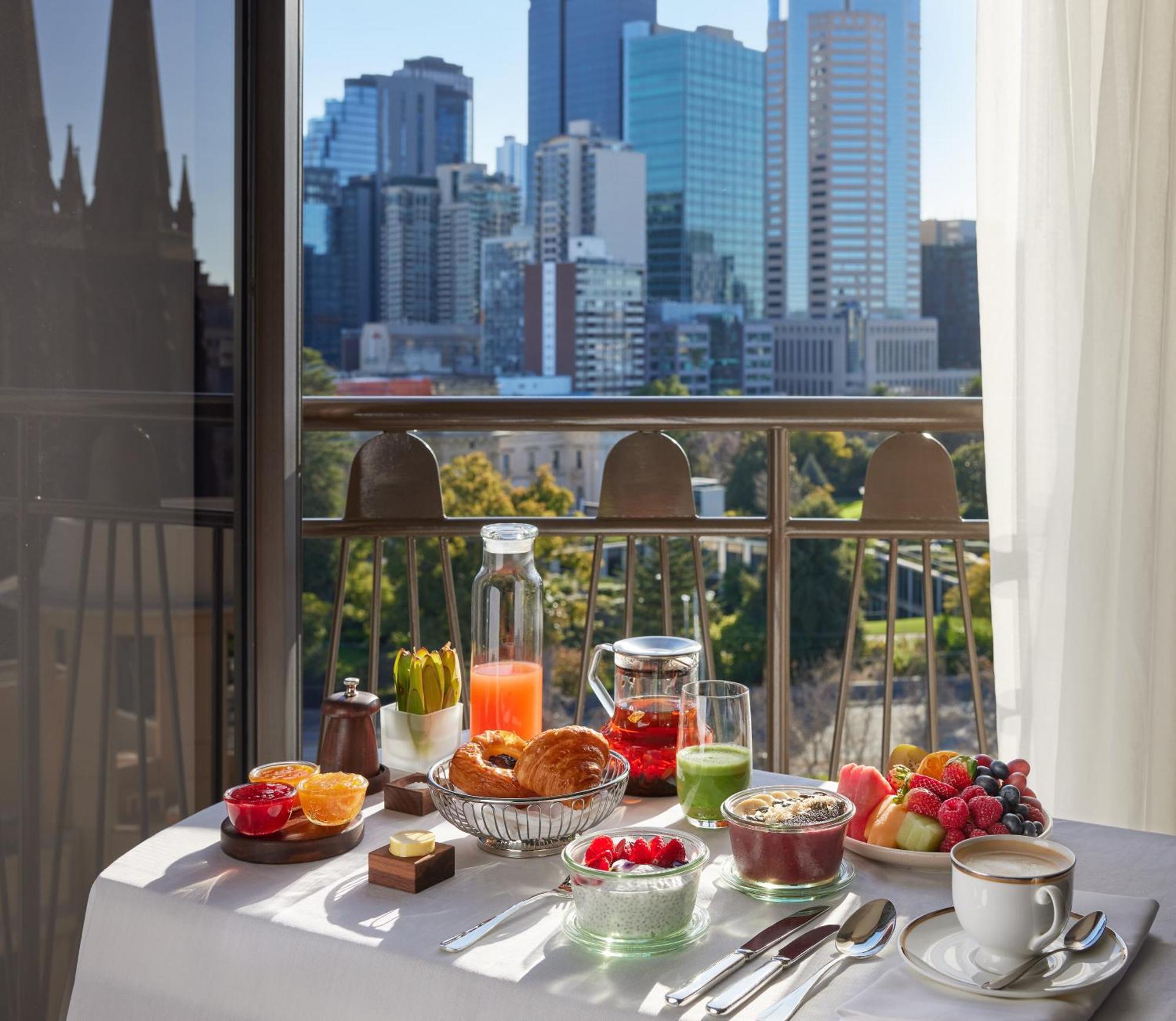 Park Hyatt Melbourne Hotell Eksteriør bilde Breakfast at the Hotel